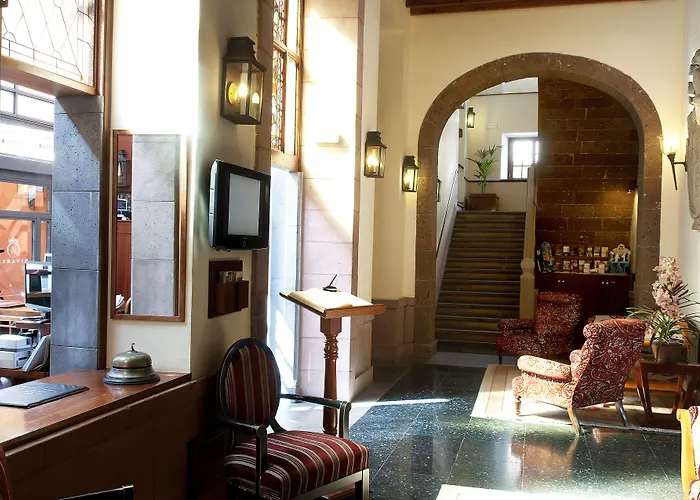 Laguna Nivaria & 4* San Cristóbal de La Laguna