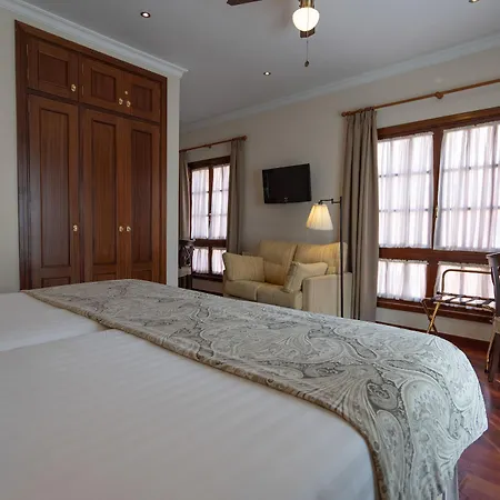 Laguna Nivaria & 4* La Laguna (Tenerife)