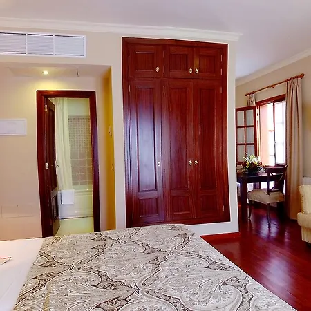 Hotell Laguna Nivaria &