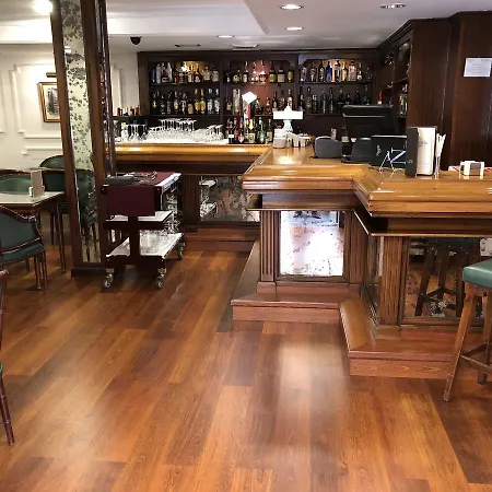 Отель Laguna Nivaria & Сан-Кристобаль-де-Ла-Лагуна