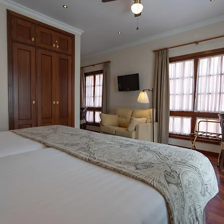 Laguna Nivaria & Hotel