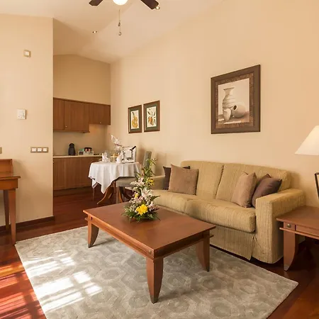 Laguna Nivaria & Hotel 4*